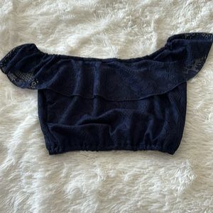 NWT Ruffled crop